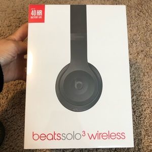 Brand New in box Beats Solo 3 Wireless Headphones